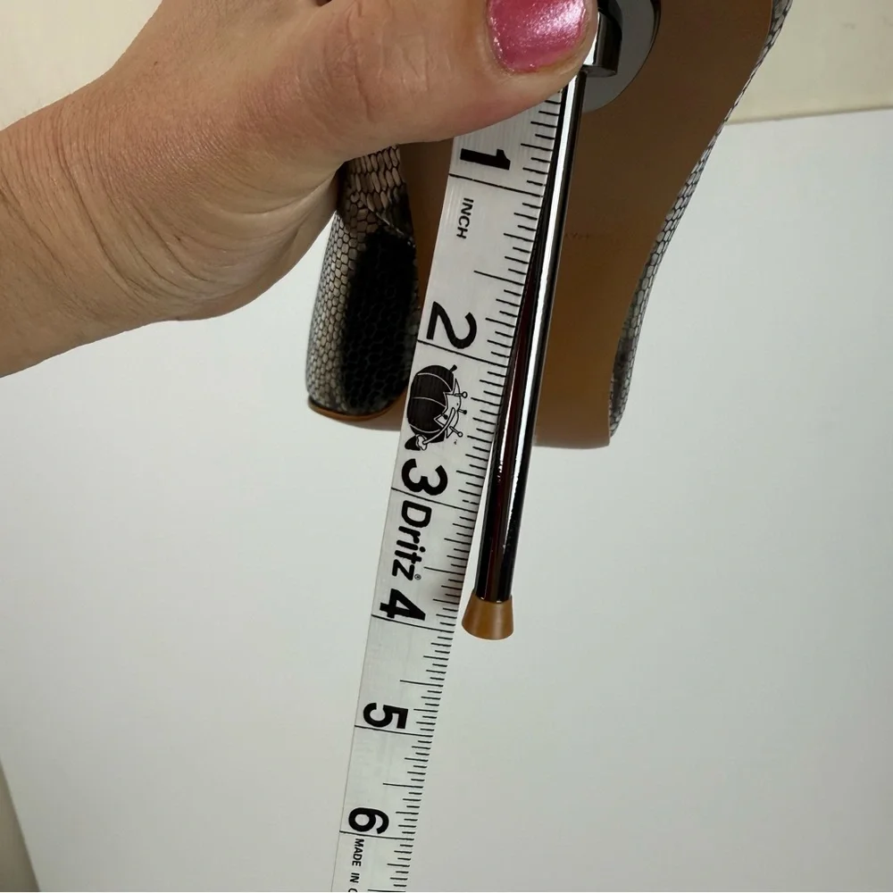 BCBGMAXAZRIA Marain Metallic Leather Metal Heel Graphite Snake Stiletto Size 9 - Picture 13 of 13